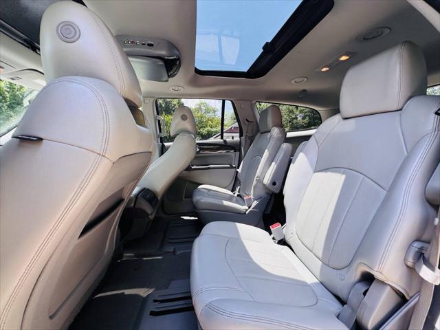 used 2015 Buick Enclave car, priced at $9,999