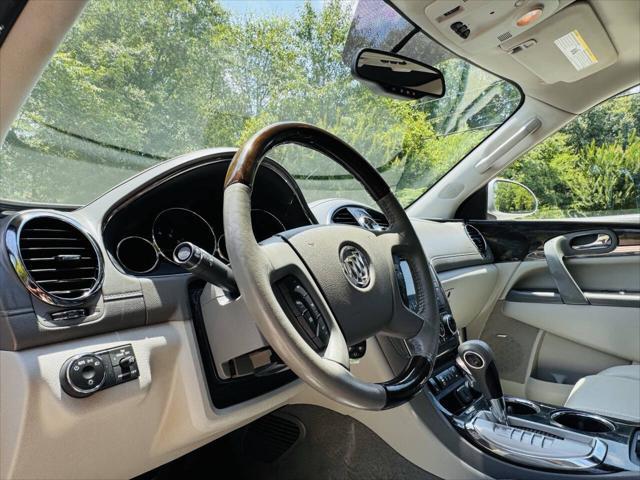 used 2015 Buick Enclave car, priced at $9,999