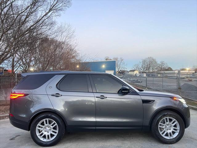 used 2018 Land Rover Discovery car, priced at $18,196