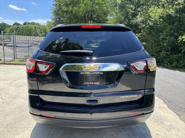 used 2015 Chevrolet Traverse car, priced at $8,500