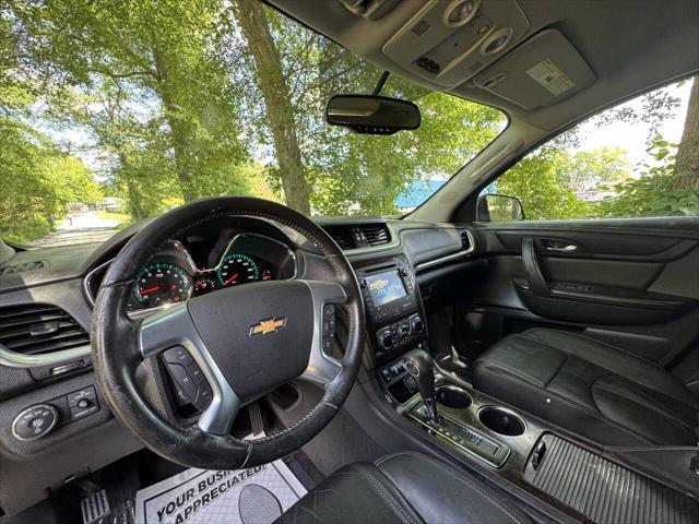 used 2015 Chevrolet Traverse car, priced at $8,500