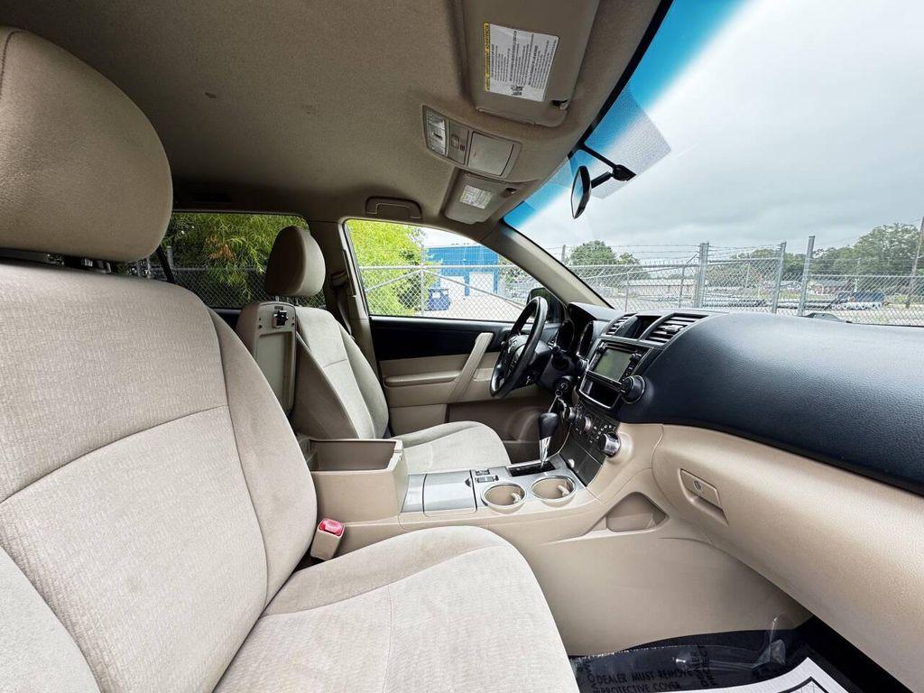 used 2013 Toyota Highlander car, priced at $8,999