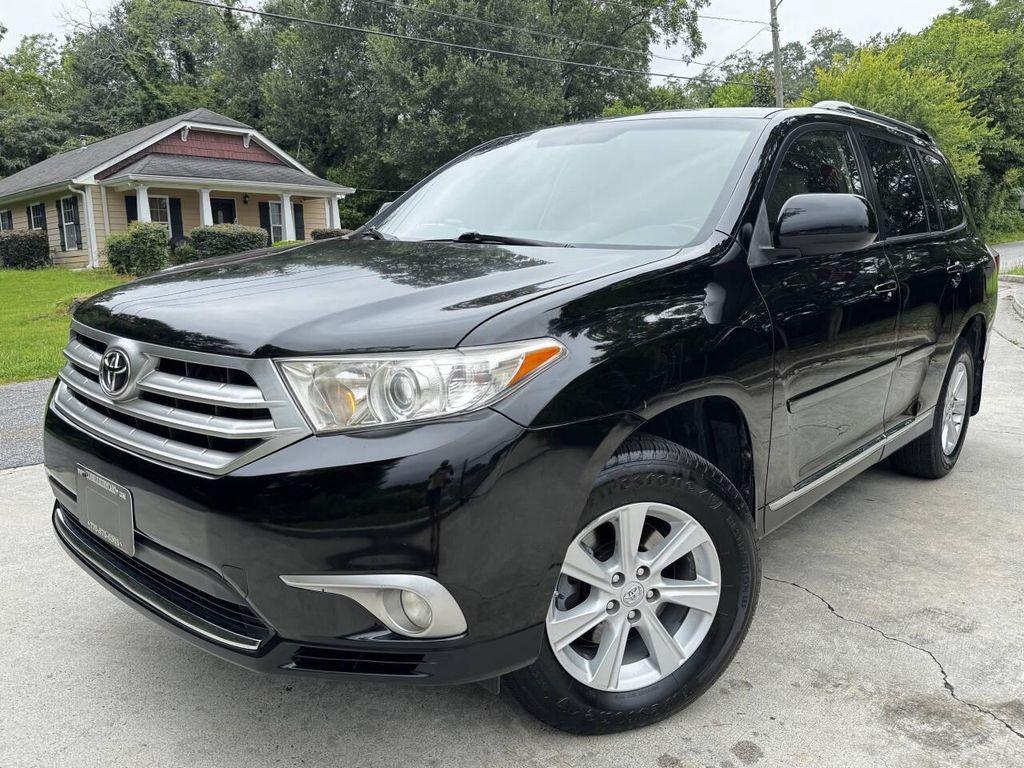 used 2013 Toyota Highlander car, priced at $8,999