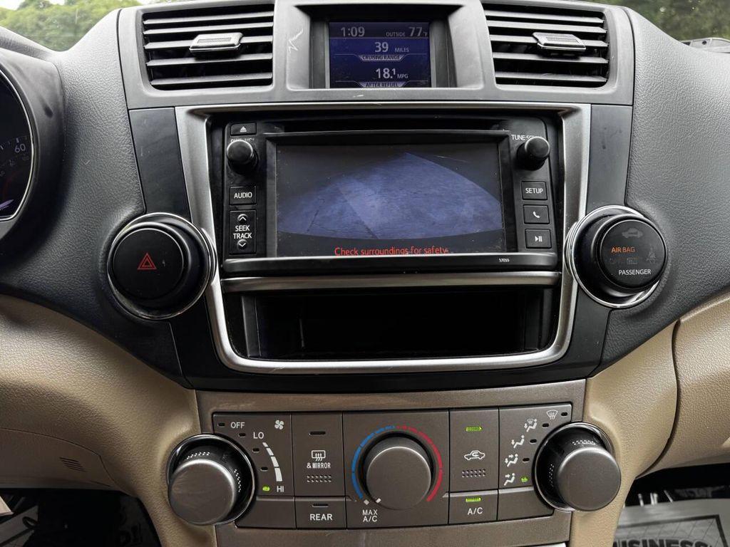 used 2013 Toyota Highlander car, priced at $8,999