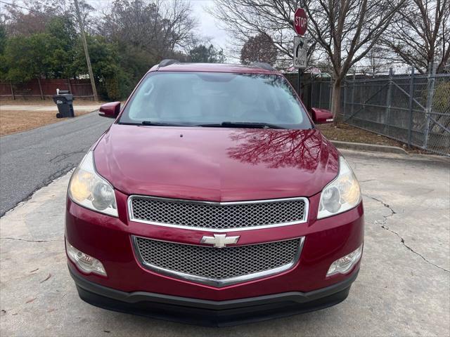 used 2011 Chevrolet Traverse car, priced at $7,500