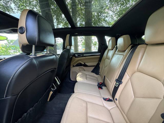 used 2018 Porsche Cayenne car, priced at $17,774