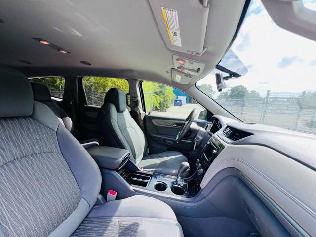 used 2015 Chevrolet Traverse car, priced at $6,999
