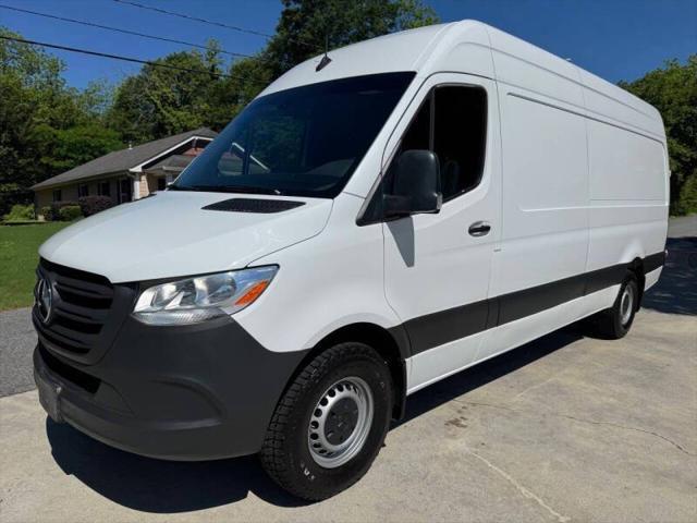 used 2023 Mercedes-Benz Sprinter 2500 car, priced at $28,000
