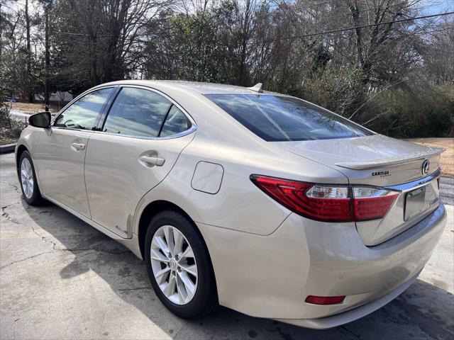 used 2013 Lexus ES 300h car, priced at $14,999