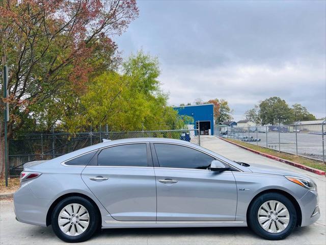 used 2016 Hyundai Sonata Hybrid car, priced at $8,816