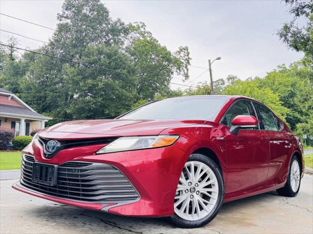 used 2018 Toyota Camry Hybrid car, priced at $10,500