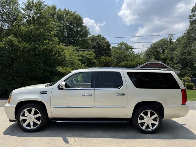 used 2014 Cadillac Escalade ESV car, priced at $8,500