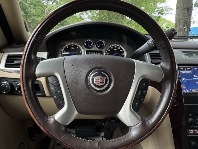 used 2014 Cadillac Escalade ESV car, priced at $8,500