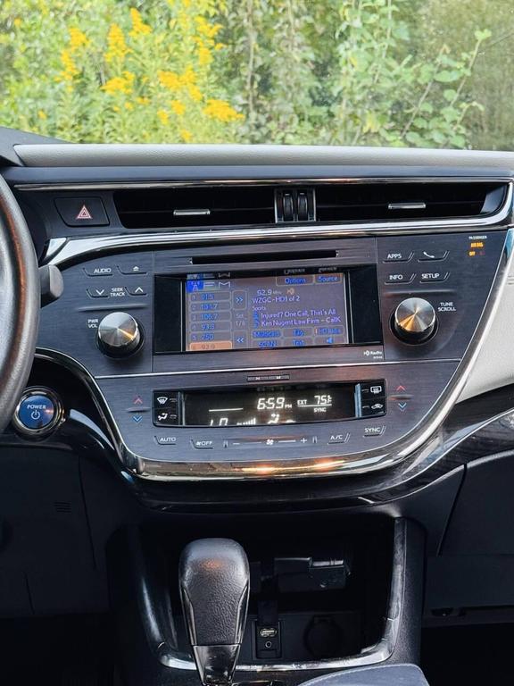 used 2013 Toyota Avalon Hybrid car, priced at $8,999