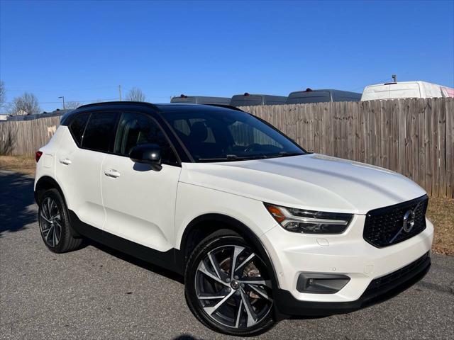 used 2019 Volvo XC40 car, priced at $16,986