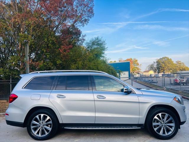 used 2015 Mercedes-Benz GL-Class car, priced at $13,696