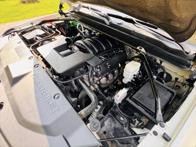 used 2015 Chevrolet Suburban car, priced at $12,999
