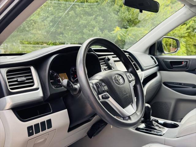 used 2016 Toyota Highlander car, priced at $16,551