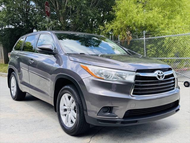 used 2016 Toyota Highlander car, priced at $16,551