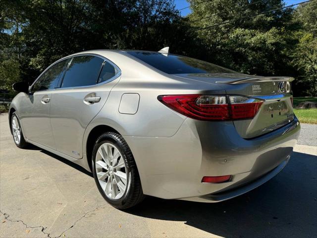 used 2015 Lexus ES 300h car, priced at $9,999