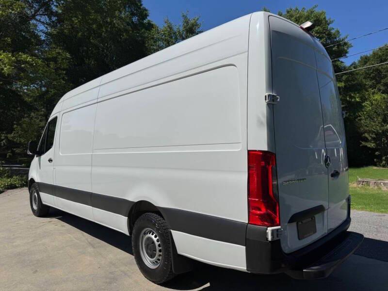 used 2023 Mercedes-Benz Sprinter 2500 car, priced at $32,000