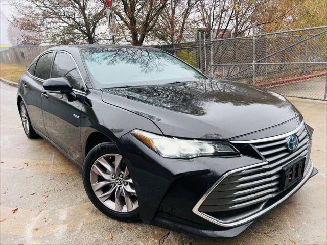 used 2019 Toyota Avalon Hybrid car, priced at $17,441