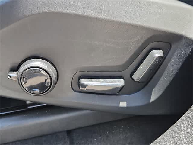 used 2022 Volvo XC60 car, priced at $37,500