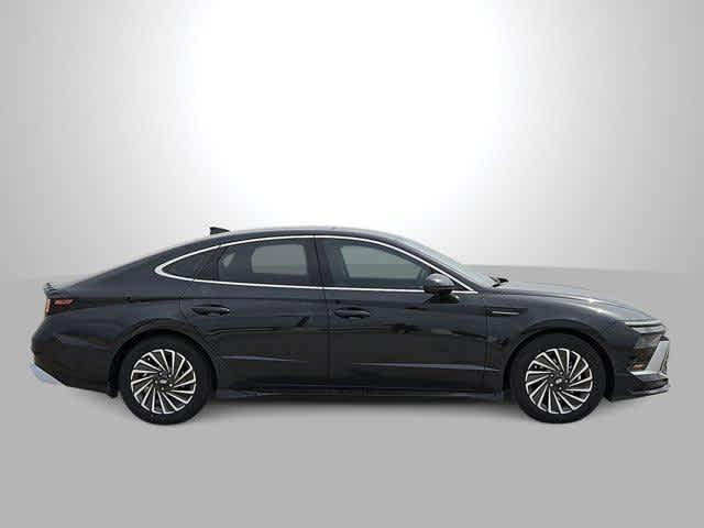 new 2025 Hyundai Sonata Hybrid car, priced at $39,350
