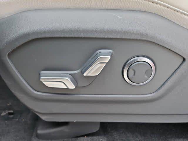 new 2025 Hyundai Santa Fe car, priced at $41,565