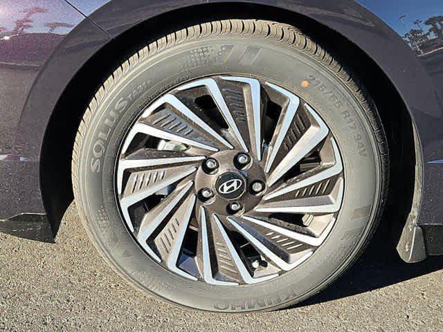 new 2025 Hyundai Sonata Hybrid car, priced at $32,928