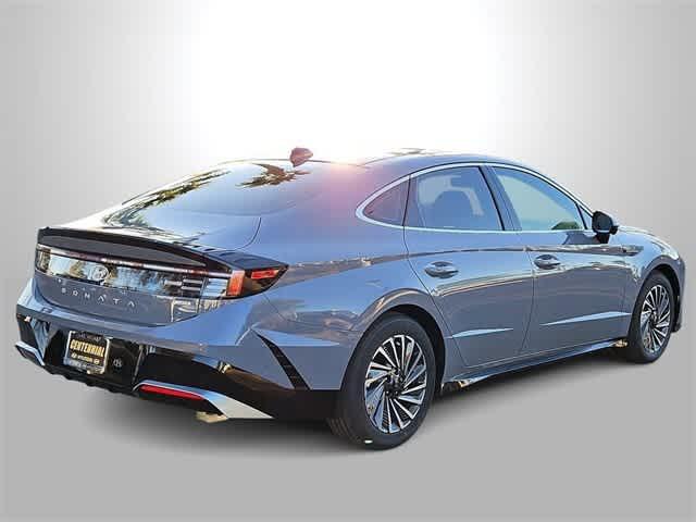 new 2025 Hyundai Sonata Hybrid car, priced at $39,185