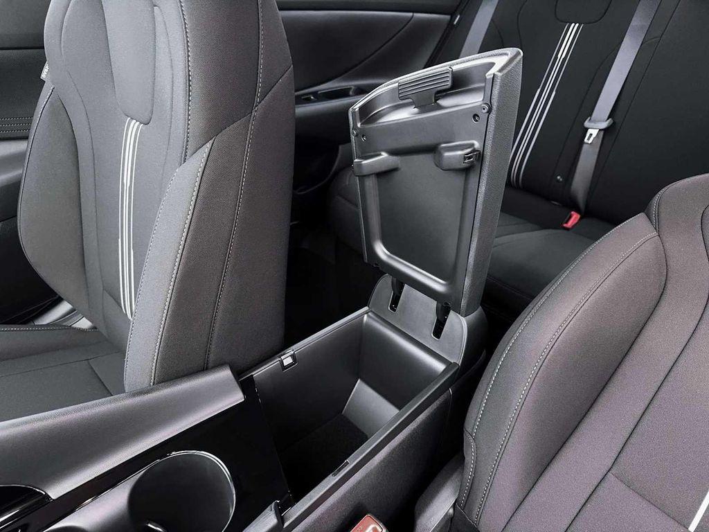 new 2026 Hyundai ELANTRA HEV car, priced at $27,860