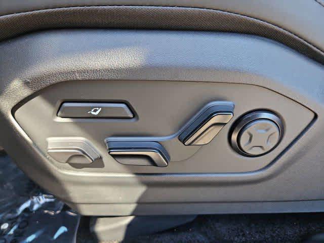 new 2026 Hyundai SANTA FE HEV car, priced at $50,905