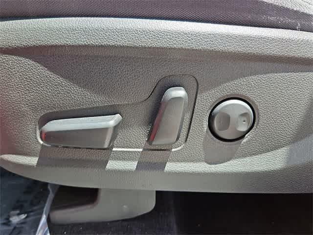 used 2022 Hyundai Santa Fe car, priced at $20,000