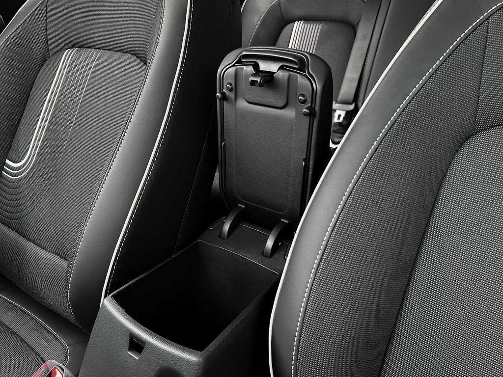 new 2025 Hyundai Venue car, priced at $21,546