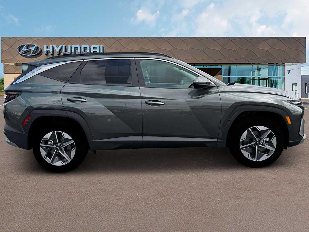 new 2025 Hyundai TUCSON Hybrid car, priced at $38,500