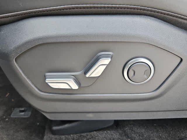 new 2025 Hyundai Santa Fe car, priced at $43,050