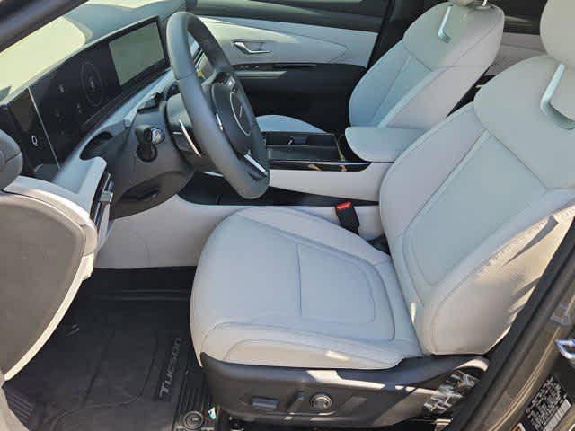 new 2025 Hyundai TUCSON Hybrid car, priced at $42,926