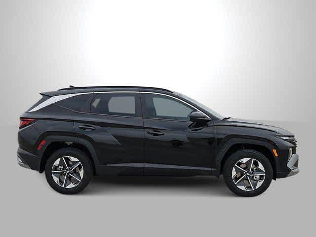 new 2025 Hyundai Tucson car, priced at $34,025