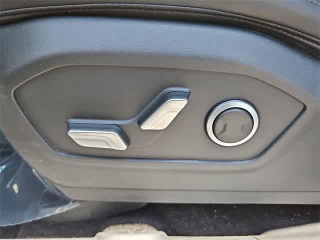 used 2024 Hyundai Santa Fe car, priced at $31,000