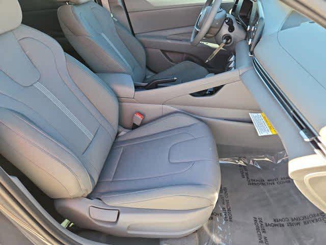 new 2025 Hyundai Elantra car, priced at $20,046