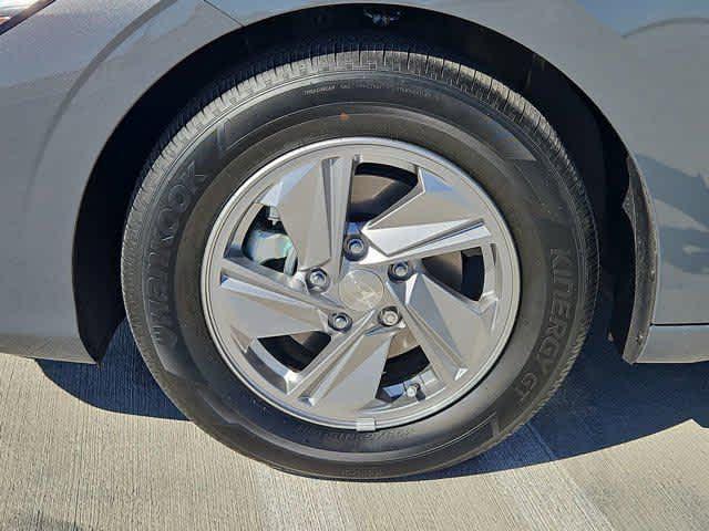 new 2025 Hyundai Elantra car, priced at $20,046