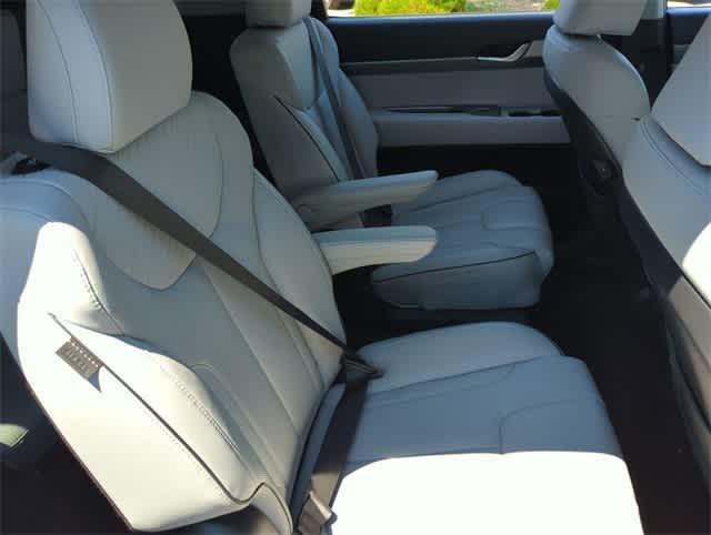 used 2024 Hyundai Palisade car, priced at $34,500