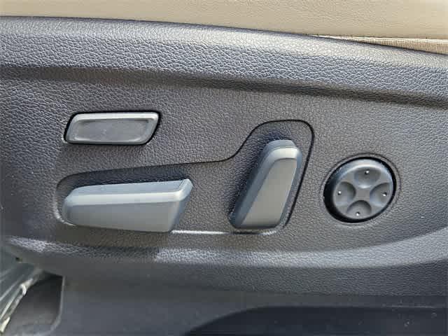 used 2022 Hyundai Palisade car, priced at $32,000