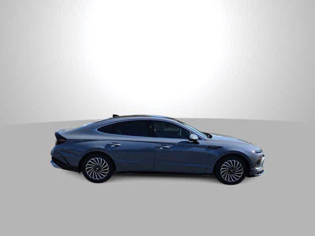 new 2025 Hyundai Sonata Hybrid car, priced at $39,140
