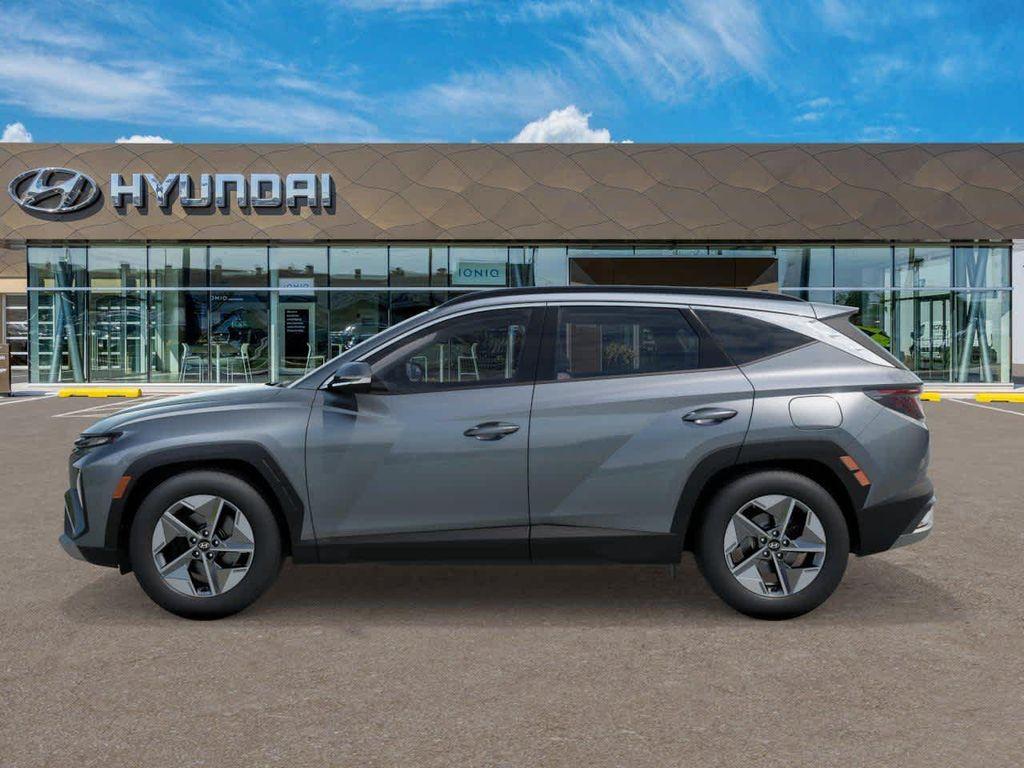 new 2025 Hyundai TUCSON Hybrid car, priced at $39,060