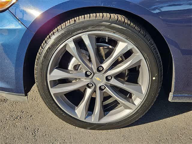 used 2022 Chevrolet Malibu car, priced at $14,000