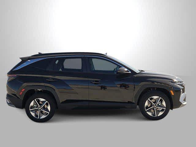 new 2025 Hyundai TUCSON Hybrid car, priced at $38,435