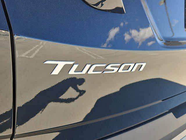 new 2025 Hyundai TUCSON Hybrid car, priced at $38,435