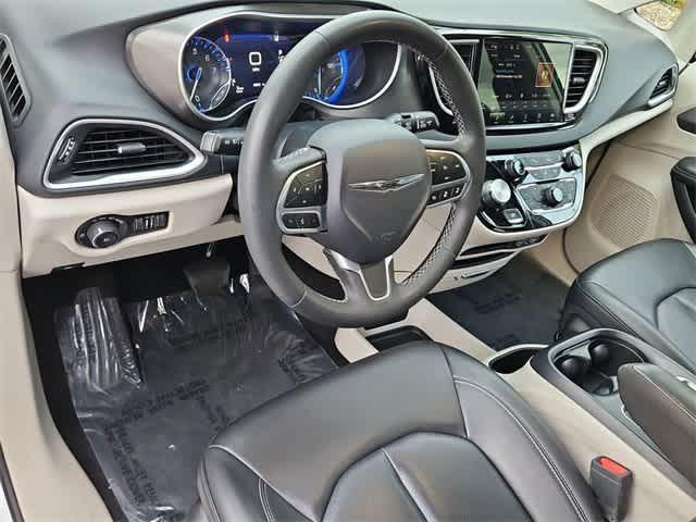 used 2023 Chrysler Pacifica car, priced at $21,500